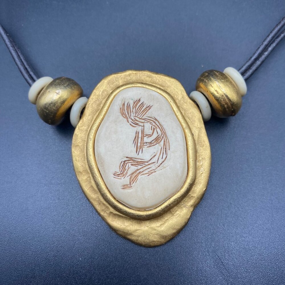 Signed Chico’s Kokopelli Artisan Pendant Necklace Gold Tone Southwestern 24" - Picture 3 of 6